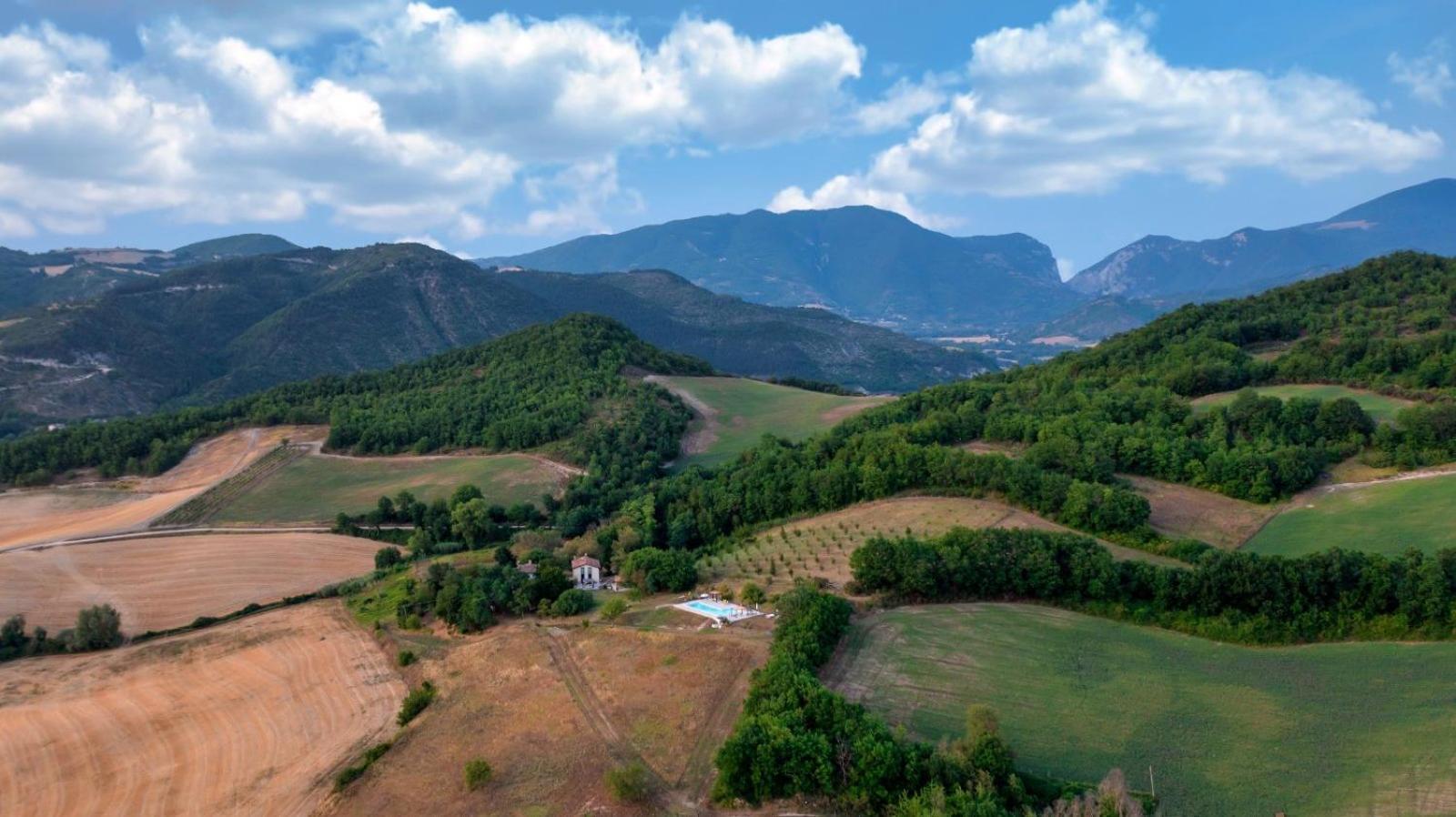 Апартаменты Agriturismo Il Fienile Di Ca Battista Кальи Экстерьер фото